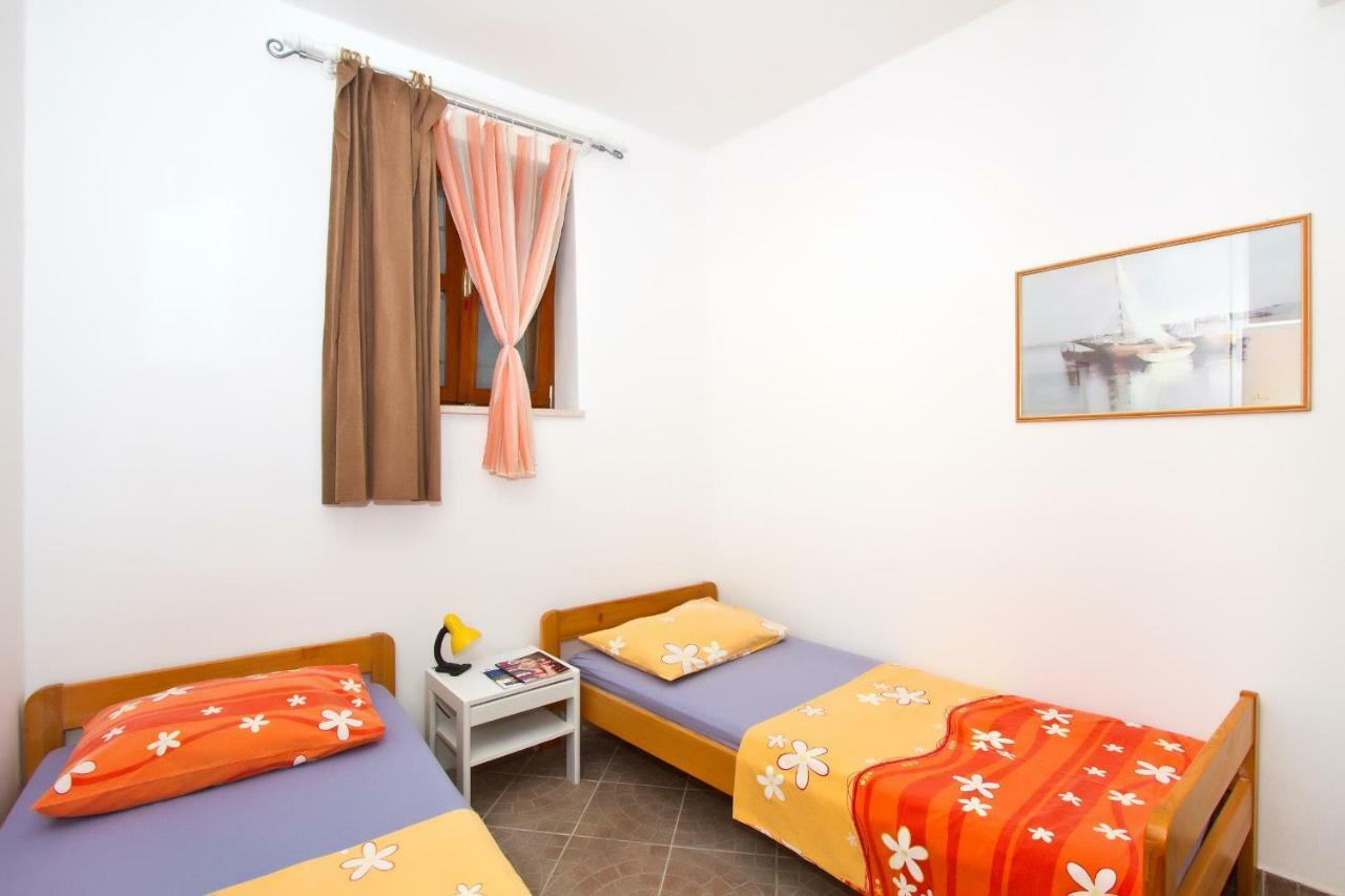 Apartment Center Marija Vodice Bagian luar foto